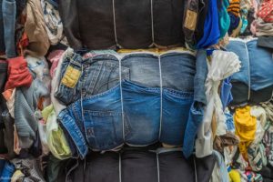 El Parlamento Europeo quiere medidas más duras para reducir los residuos textiles y de calzado